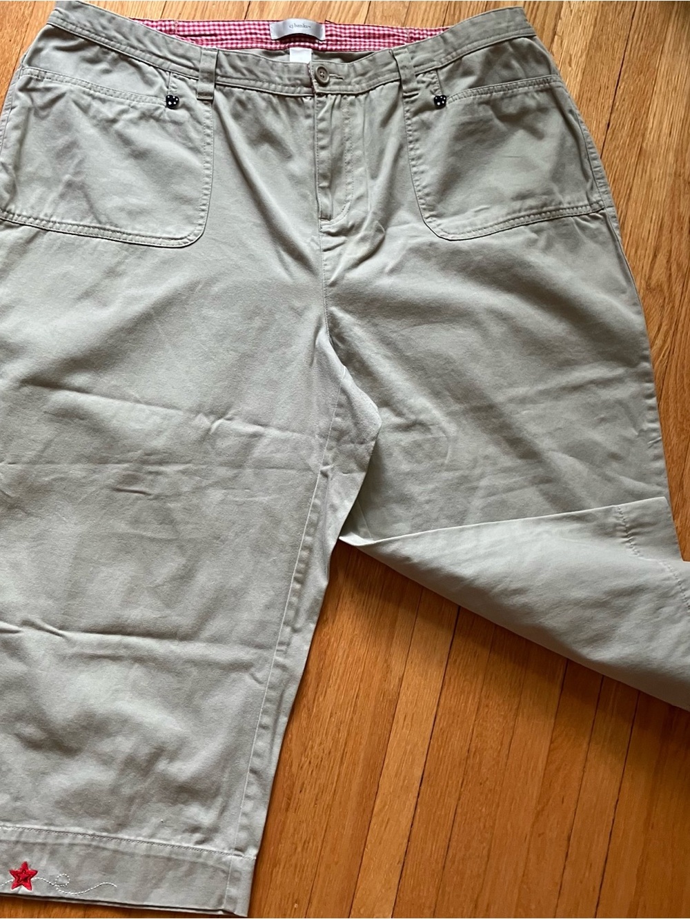 CJ Banks Light Gray Capris with Utility Pockets